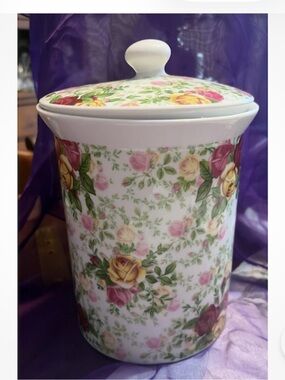 Royal Albert Country Rose Cottagecore Cookie Jar - RARE